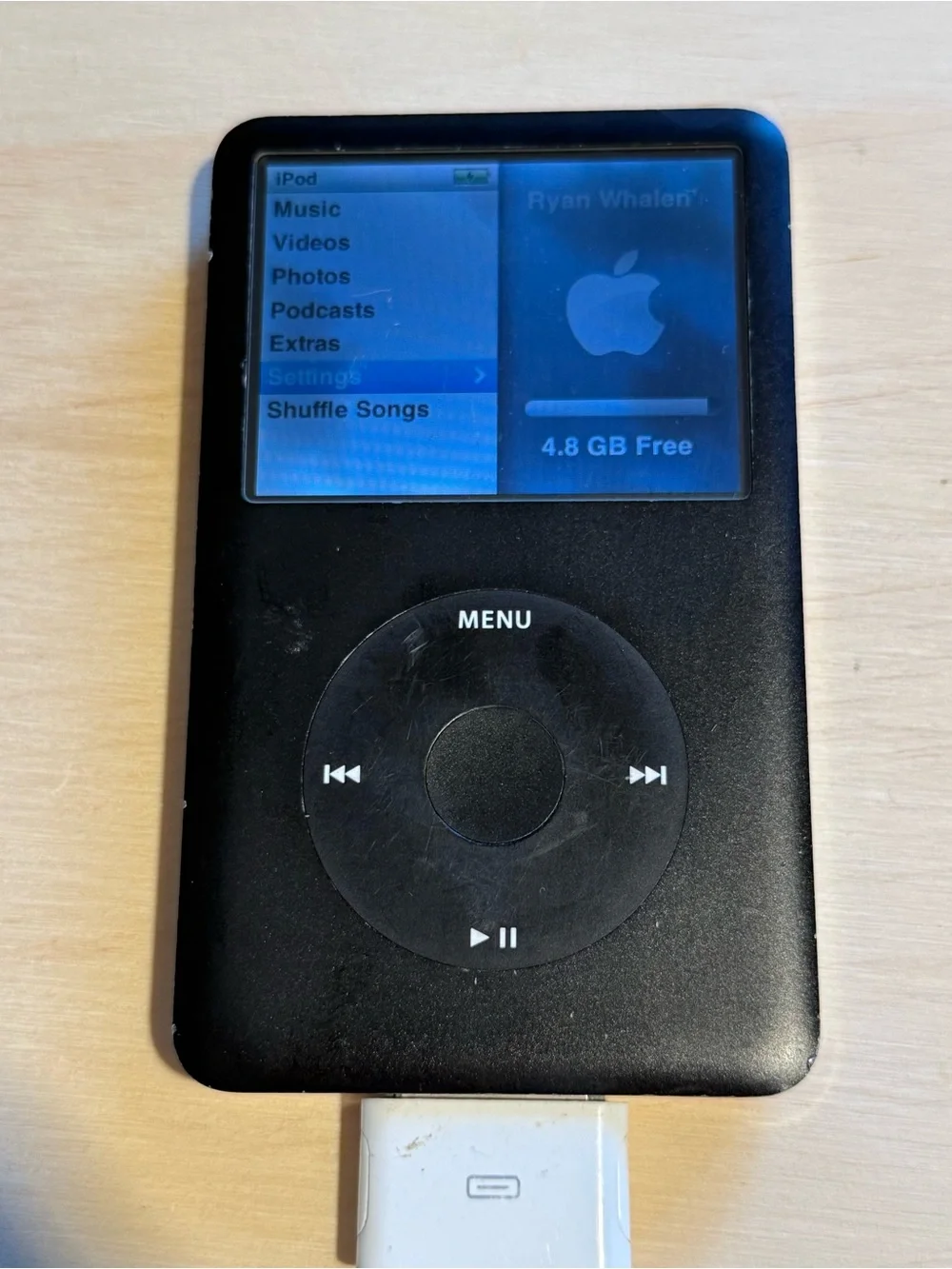 iPod Model:A1238 6thGEN 80GB “BROKEN”Bad Battery/Hard-Drive Loads To Home Screen